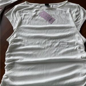 Stretchable, ruched-sides, Tee